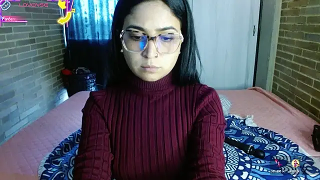 helenacyruss online show from 10/14/25, 07:03