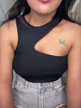 Snapshot of LeisyXO chatting on 01/31/25, 06:57 LeisyXO online show from 01/31/25, 06:57