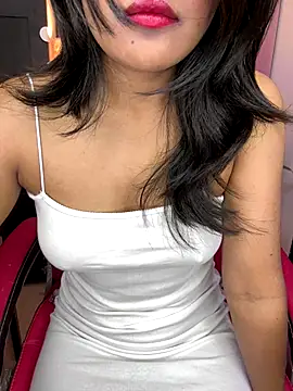 Snapshot of LeisyXO chatting on 01/05/26, 07:06 LeisyXO online show from 01/05/26, 07:06