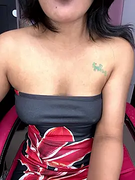 Snapshot of LeisyXO chatting on 01/11/26, 07:08 LeisyXO online show from 01/11/26, 07:08