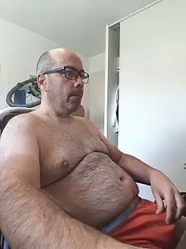 Snapshot of veryverybigdick45 chatting on 06/20/26, 11:24 veryverybigdick45 online show from 06/20/26, 11:24