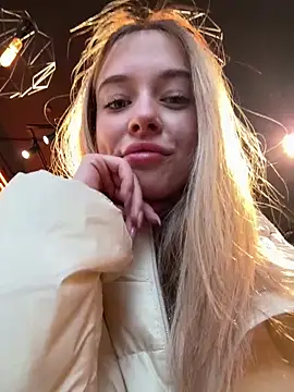 Snapshot of enjoy_my_beauty chatting on 02/05/26, 06:40 enjoy my beauty online show from 02/05/26, 06:40