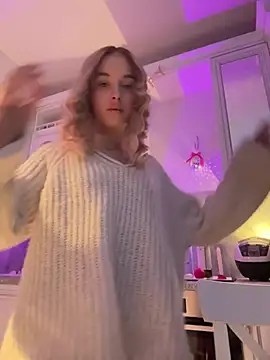 Snapshot of enjoy_my_beauty chatting on 02/14/26, 06:54 enjoy my beauty online show from 02/14/26, 06:54