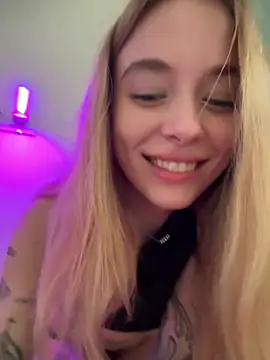 Snapshot of enjoy_my_beauty chatting on 03/11/26, 06:19 enjoy my beauty online show from 03/11/26, 06:19