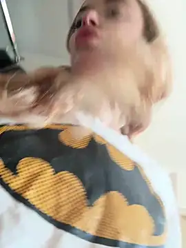 Snapshot of enjoy_my_beauty chatting on 03/17/26, 06:39 enjoy my beauty online show from 03/17/26, 06:39