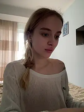 Snapshot of enjoy_my_beauty chatting on 05/06/26, 06:41 enjoy my beauty online show from 05/06/26, 06:41