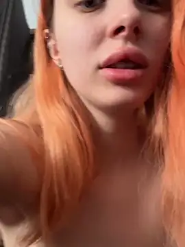Snapshot of enjoy_my_beauty chatting on 05/19/26, 12:33 enjoy my beauty online show from 05/19/26, 12:33