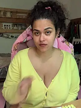 Curvydesifromgermany online show from 06/03/26, 02:33