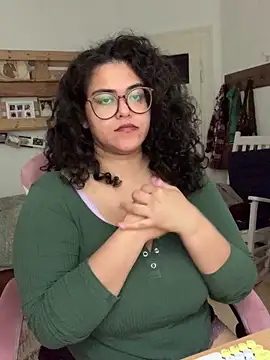 Curvydesifromgermany online show from 06/15/26, 12:40