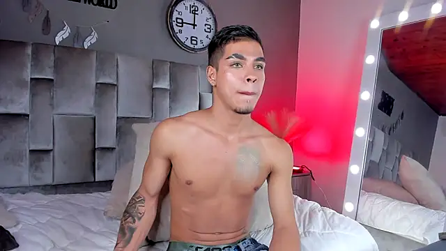 Snapshot of Ken-boy_ chatting on 03/13/25, 09:43 Ken-boy online show from 03/13/25, 09:43