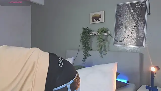 Snapshot of Ken-boy_ chatting on 09/20/25, 11:55 Ken-boy online show from 09/20/25, 11:55