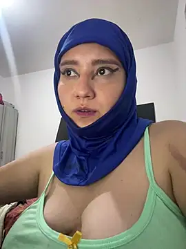 hannahayat online show from 06/18/26, 12:22