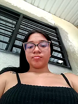 -VICKKY online show from 02/28/25, 08:39