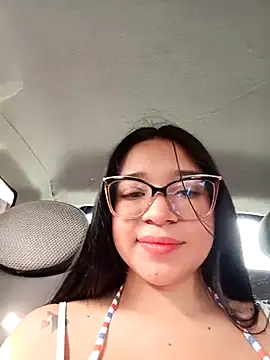 -VICKKY online show from 10/03/25, 01:52