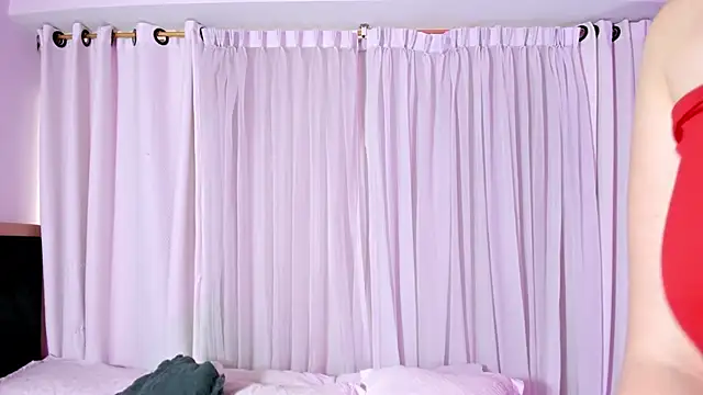 Snapshot of tiffany_becker chatting on 03/21/25, 10:39 tiffany becker online show from 03/21/25, 10:39