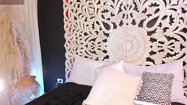 Snapshot of tiffany_becker chatting on 09/19/25, 07:58 tiffany becker online show from 09/19/25, 07:58