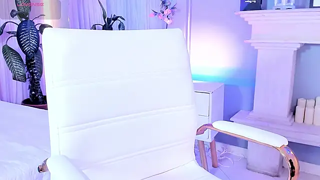 tiffany becker online show from 12/22/25, 11:40