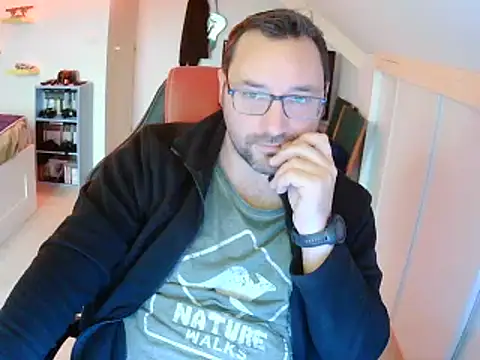 Snapshot of Fantaxx86 chatting on 12/13/24, 11:23 Fantaxx86 online show from 12/13/24, 11:23