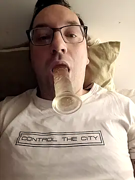 Snapshot of Fantaxx86 chatting on 12/25/24, 09:54 Fantaxx86 online show from 12/25/24, 09:54