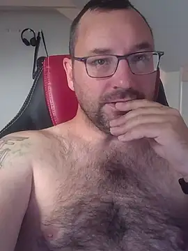 Snapshot of Fantaxx86 chatting on 11/11/25, 11:32 Fantaxx86 online show from 11/11/25, 11:32