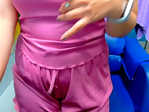 Snapshot of Cherry_6969 chatting on 03/04/26, 12:00 Cherry 6969 online show from 03/04/26, 12:00