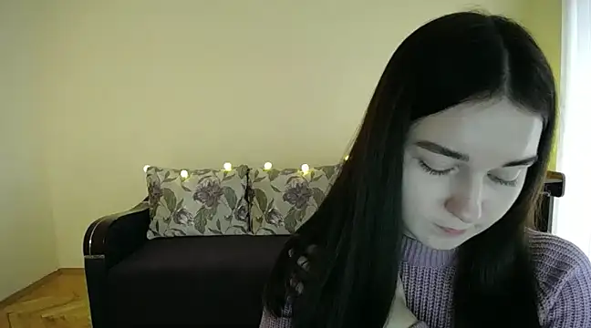 Snapshot of Pretty_shy chatting on 01/23/25, 11:37 Pretty shy online show from 01/23/25, 11:37