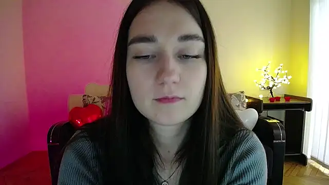 Snapshot of Pretty_shy chatting on 03/15/25, 12:45 Pretty shy online show from 03/15/25, 12:45