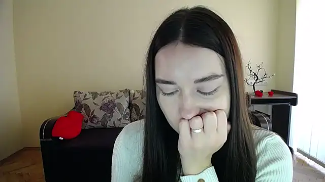 Pretty shy online show from 10/26/25, 09:37