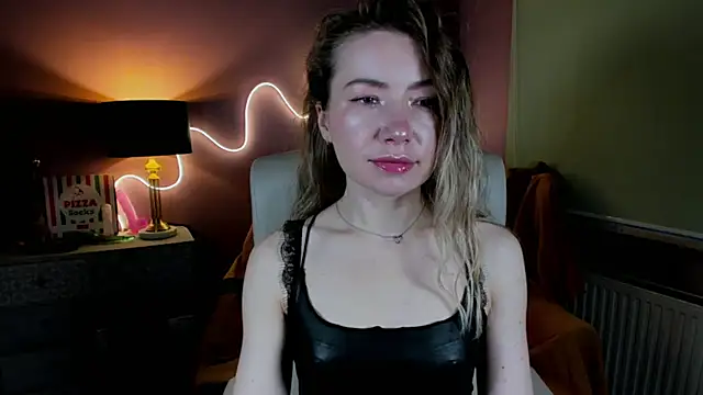 Mia Tasty online show from 12/05/25, 07:39