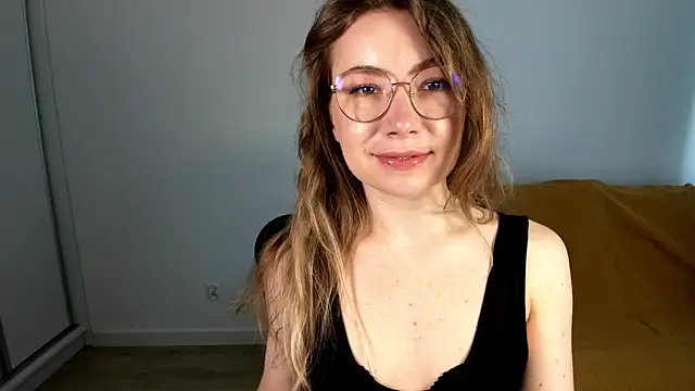 Mia Tasty online show from 05/03/26, 01:39