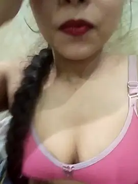 Snapshot of Deepsika chatting on 03/25/26, 02:01 Deepsika online show from 03/25/26, 02:01