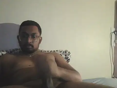 Snapshot of chennaibull101 chatting on 01/10/26, 07:37 chennaibull101 online show from 01/10/26, 07:37