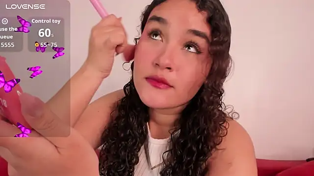 Snapshot of Chanelle_ chatting on 09/29/25, 01:38 Chanelle online show from 09/29/25, 01:38