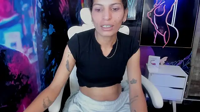 ImCrazzy online show from 02/03/25, 01:51