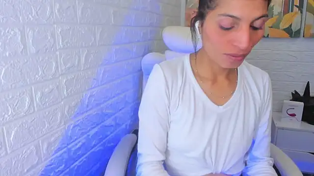 ImCrazzy online show from 02/13/25, 01:37