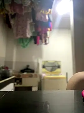 Emiily lee online show from 10/22/25, 09:31