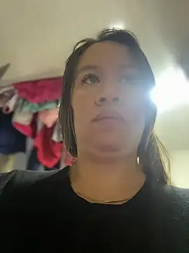 Emiily lee online show from 11/22/25, 08:41