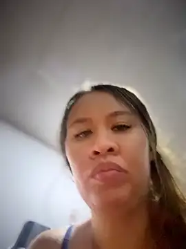 Emiily lee online show from 05/30/26, 03:03