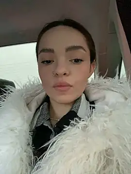 Snapshot of AnaWest chatting on 01/13/25, 05:33 AnaWest online show from 01/13/25, 05:33