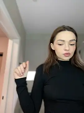 Snapshot of AnaWest chatting on 01/18/25, 04:48 AnaWest online show from 01/18/25, 04:48