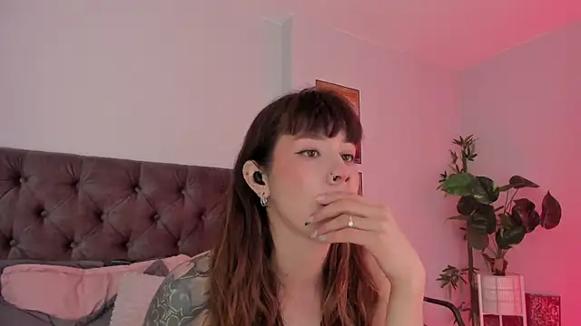 iriiina veneno online show from 02/02/25, 04:00