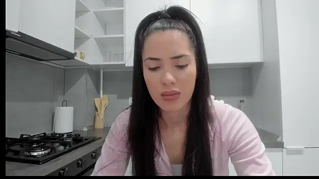 Emmapmg online show from 11/24/25, 08:47