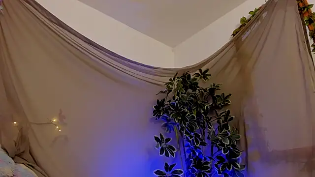 BonnieCute  online show from 10/11/25, 11:47