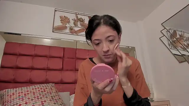 BonnieCute  online show from 06/15/26, 01:35