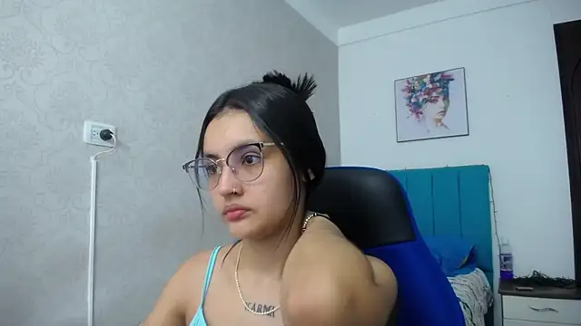 Snapshot of antonella_sweetlittle chatting on 01/16/25, 12:20 antonella sweetlittle online show from 01/16/25, 12:20