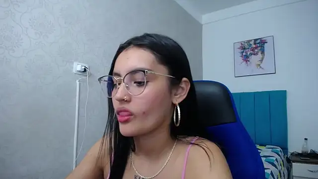 Snapshot of antonella_sweetlittle chatting on 01/26/25, 12:58 antonella sweetlittle online show from 01/26/25, 12:58