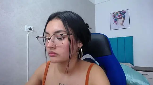 Snapshot of antonella_sweetlittle chatting on 02/25/25, 07:14 antonella sweetlittle online show from 02/25/25, 07:14