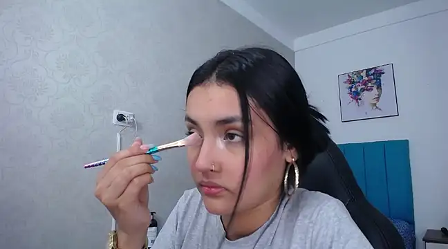 Snapshot of antonella_sweetlittle chatting on 03/16/25, 03:28 antonella sweetlittle online show from 03/16/25, 03:28