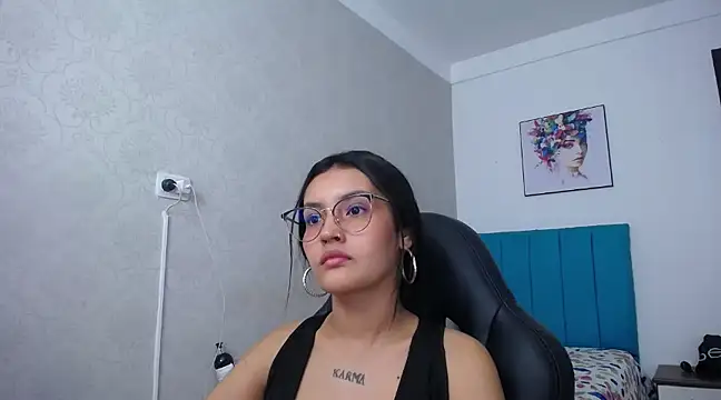 Snapshot of antonella_sweetlittle chatting on 03/18/25, 03:42 antonella sweetlittle online show from 03/18/25, 03:42