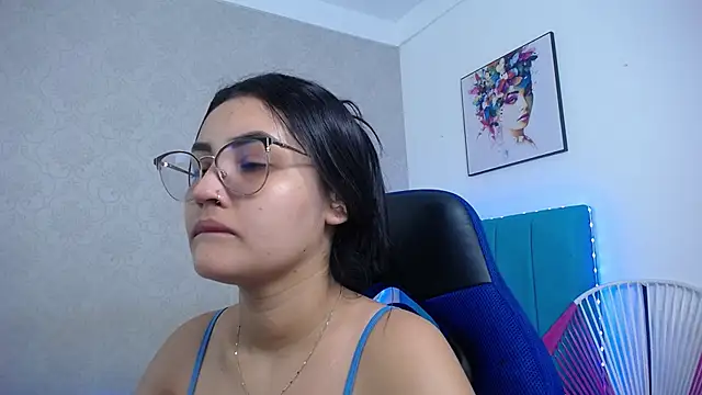 Snapshot of antonella_sweetlittle chatting on 11/30/25, 12:20 antonella sweetlittle online show from 11/30/25, 12:20